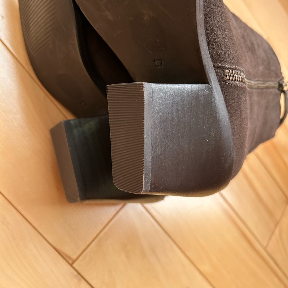 House of Harlow 1960 NWT Brown Suede Ankle Boots Sizes 6.5 - Picture 8 of 11